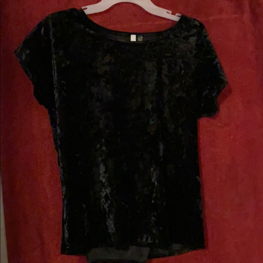 Black Short Sleeve Top